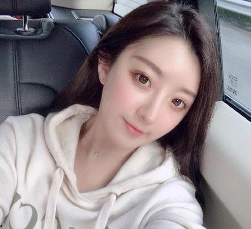 沫子塌房视频在线看吃瓜,吃瓜群众热议，真相究竟如何？