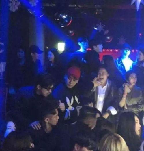 巴黎脱口秀吃瓜事件视频,一场争议引发的舆论风暴